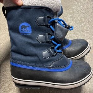 Sorel Blue and Black Rain & Snow Boots Waterproof Insulated